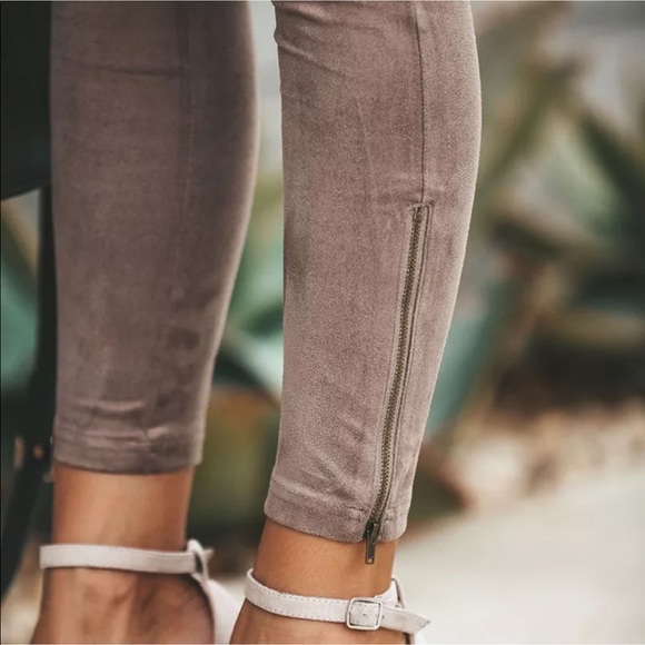 Farrah | Luxe Soft Faux Brushed Suede Leggings - Picture 6 of 8